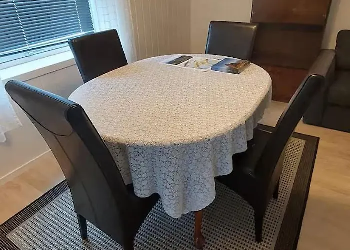 Apartamento Fishermens House, Romslig Naer Sjoen Medby *