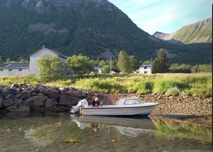 Fishermens House, Romslig Naer Sjoen Medby *
